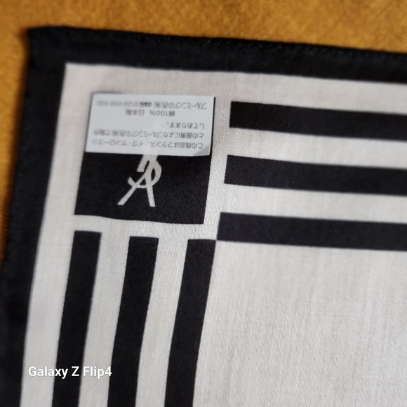 Yves Saint Laurent Handkerchief Cotton Brandnew - Picture 3 of 7